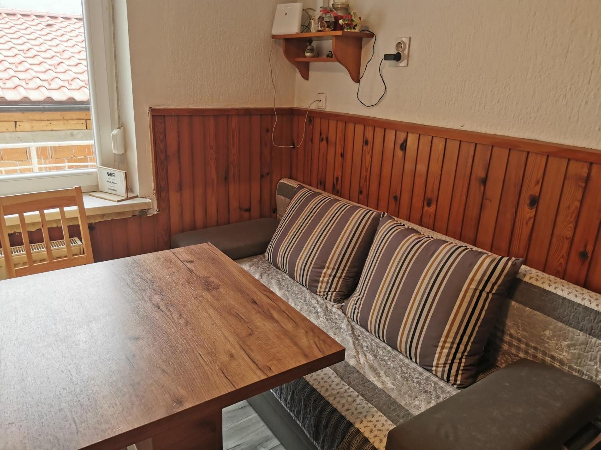 Small House In Цельє Екстер'єр фото