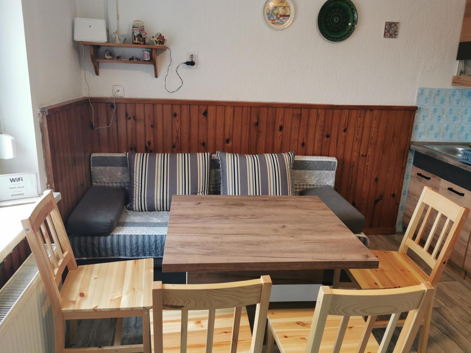 Small House In Цельє Екстер'єр фото